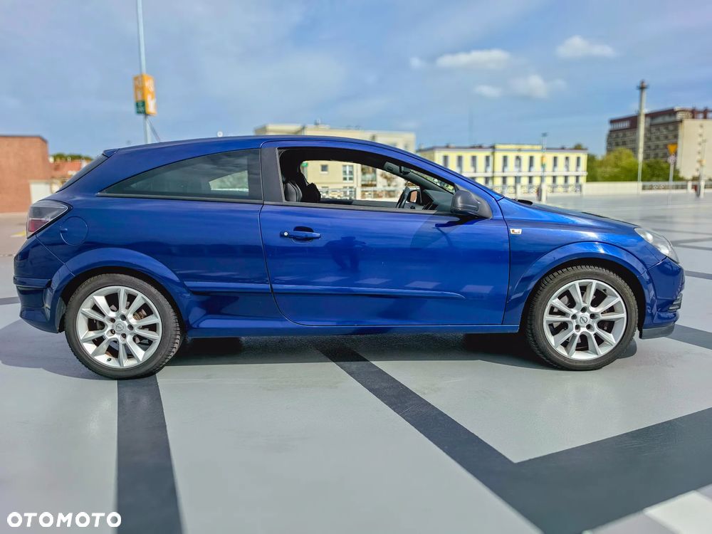 Opel Astra 1.6 T Sport - 4