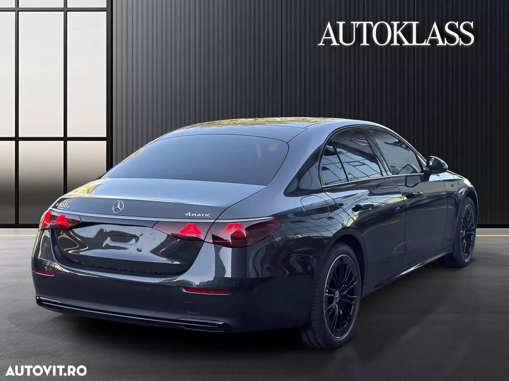 Mercedes-Benz E 300 4MATIC PHEV - 6