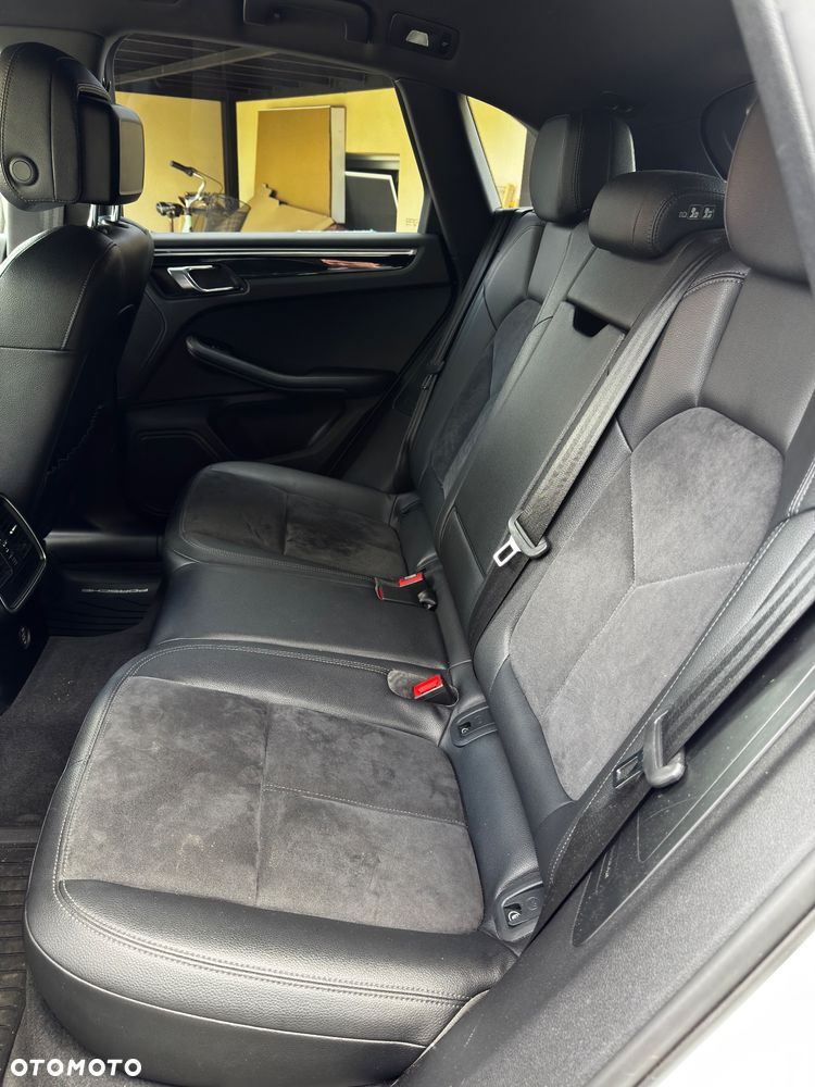 Porsche Macan - 11