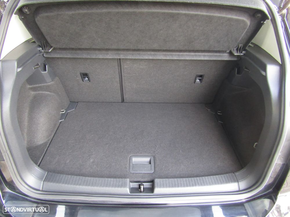 VW T-Cross 1.0 TSI Urban DSG - 25