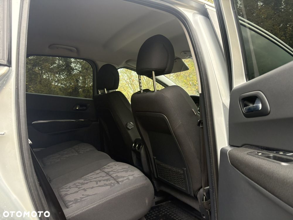 Peugeot 3008 - 17