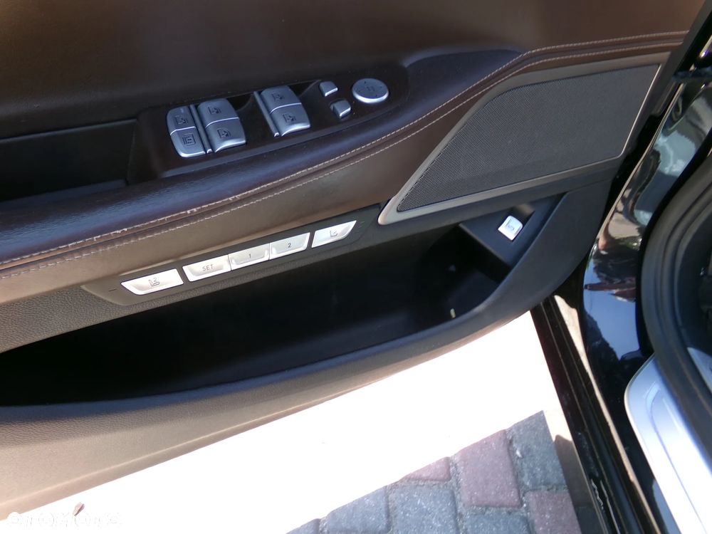 BMW Seria 7 750d xDrive - 13