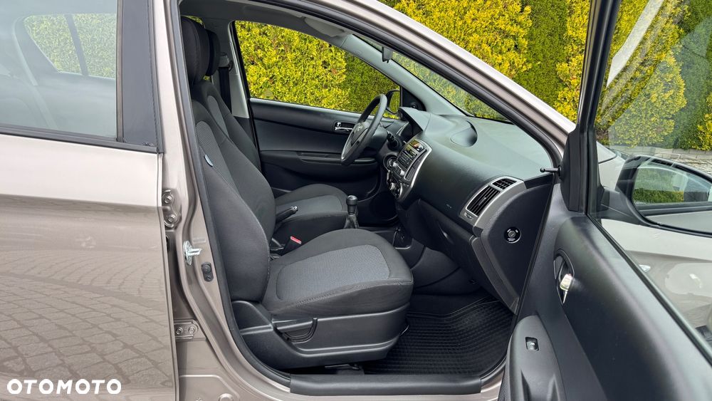 Hyundai i20 - 22