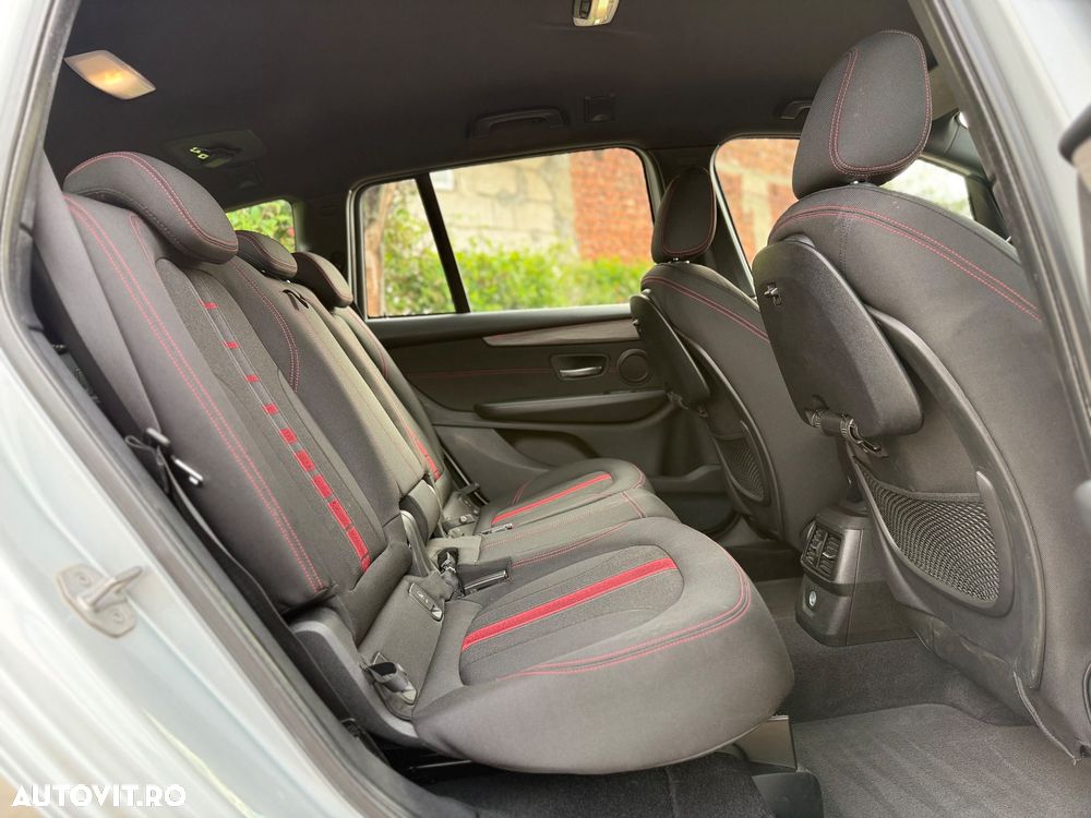 BMW Seria 2 218d - 13