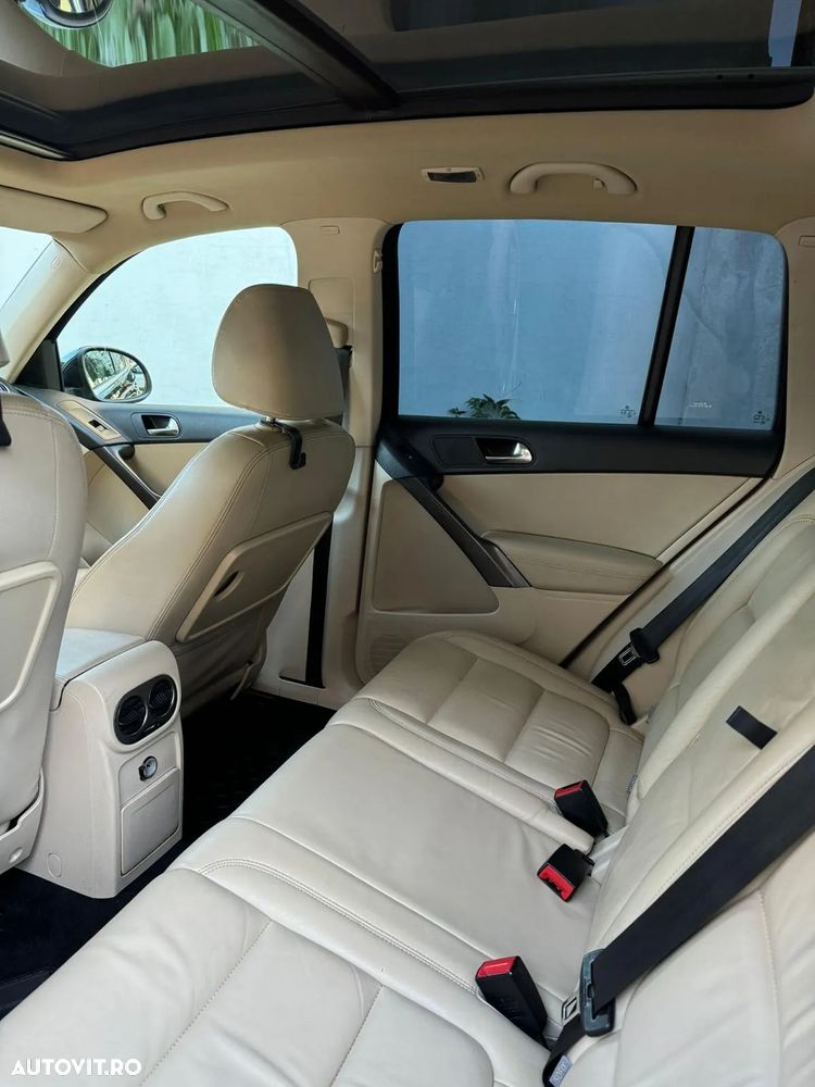 Volkswagen Tiguan - 5