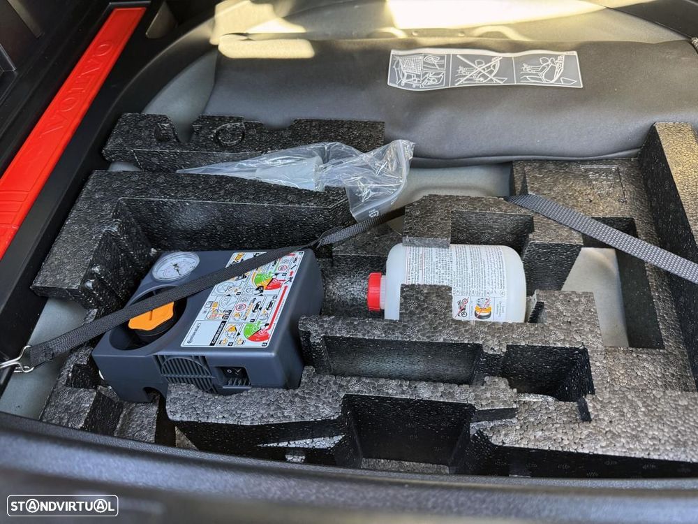 Volvo V40 Cross Country 2.0 D4 VOR Geartronic - 23