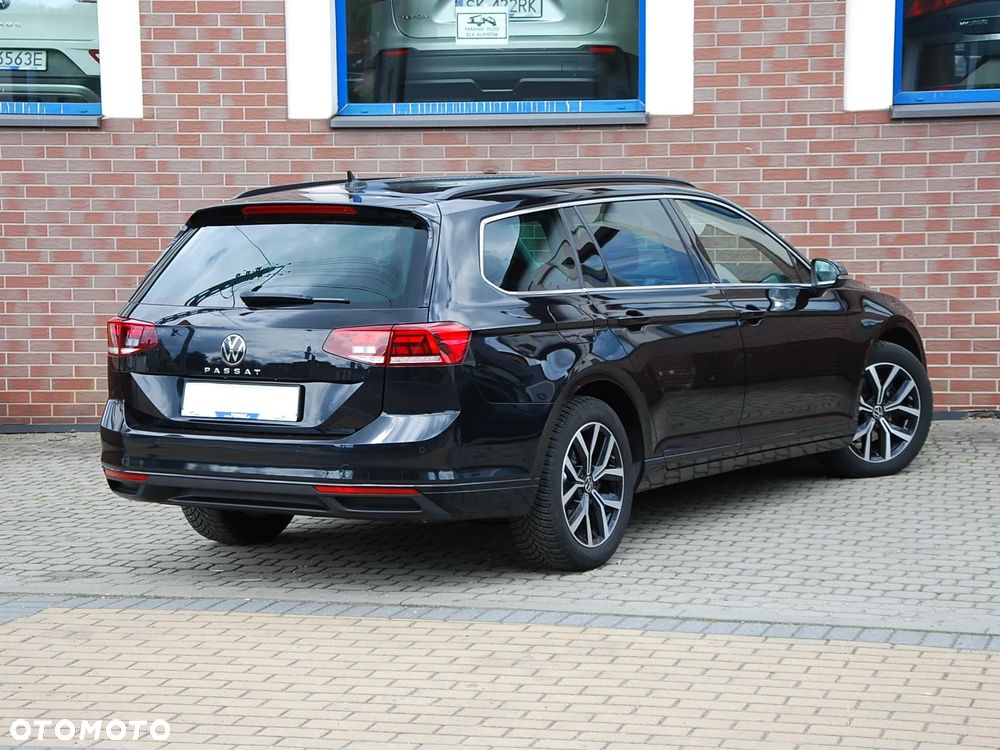 Volkswagen Passat 2.0 TDI EVO Business DSG - 17