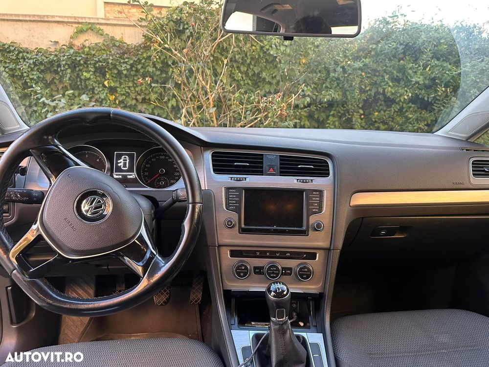 Volkswagen Golf 1.6 TDI BMT Comfortline - 6