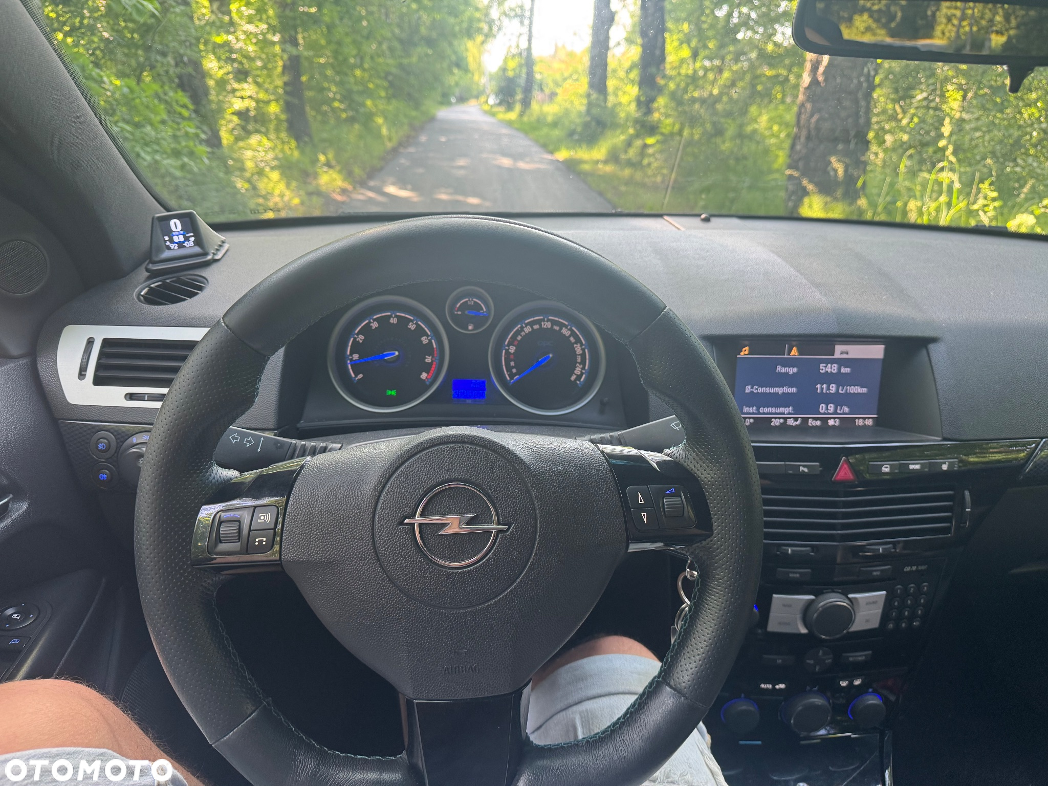 Opel Astra III GTC 2.0 T OPC - 11