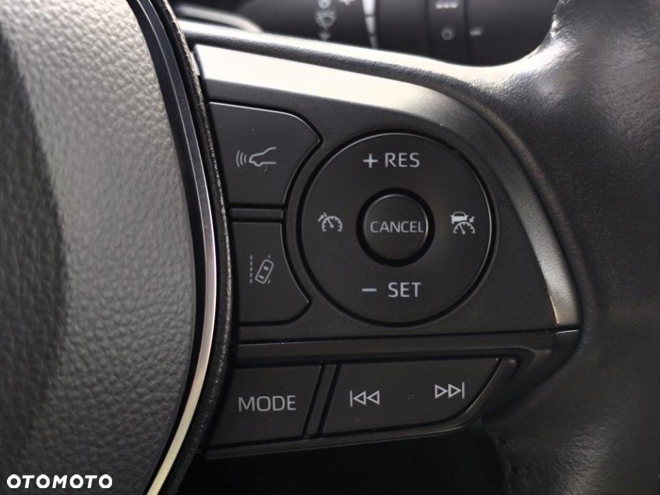 Toyota Corolla - 22