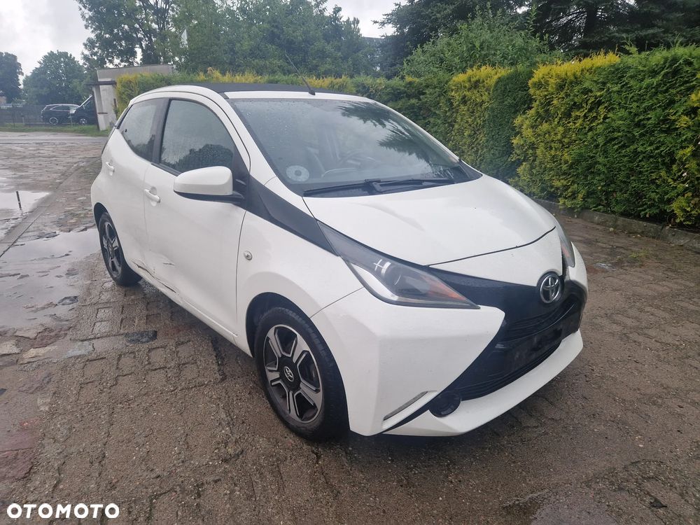 Toyota Aygo x-wave - 3