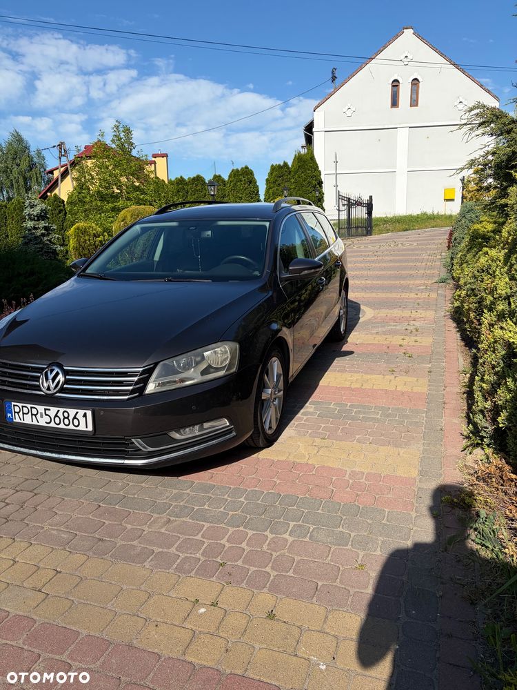 Volkswagen Passat 1.6 TDI DPF BlueMot Comfortline - 27