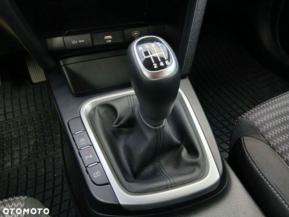 Kia Ceed 1.5 T-GDI M - 17