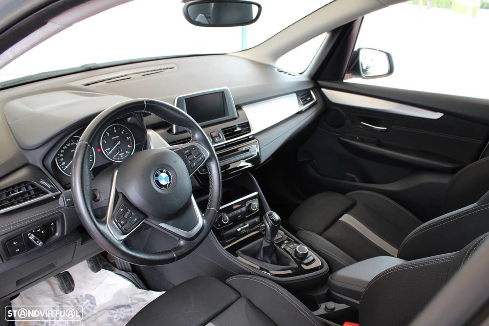 BMW 216 Active Tourer d Line Sport - 8
