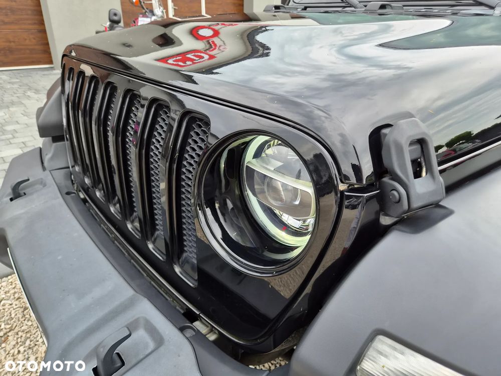 Jeep Wrangler - 31