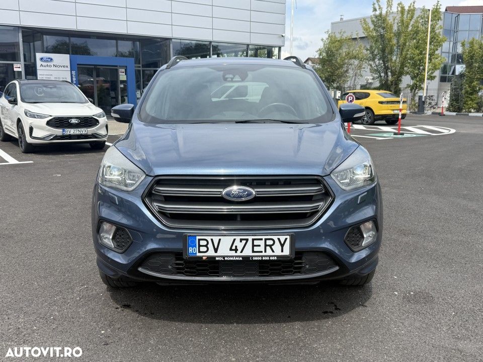 Ford Kuga 2.0 TDCi 4WD Powershift ST-Line - 3