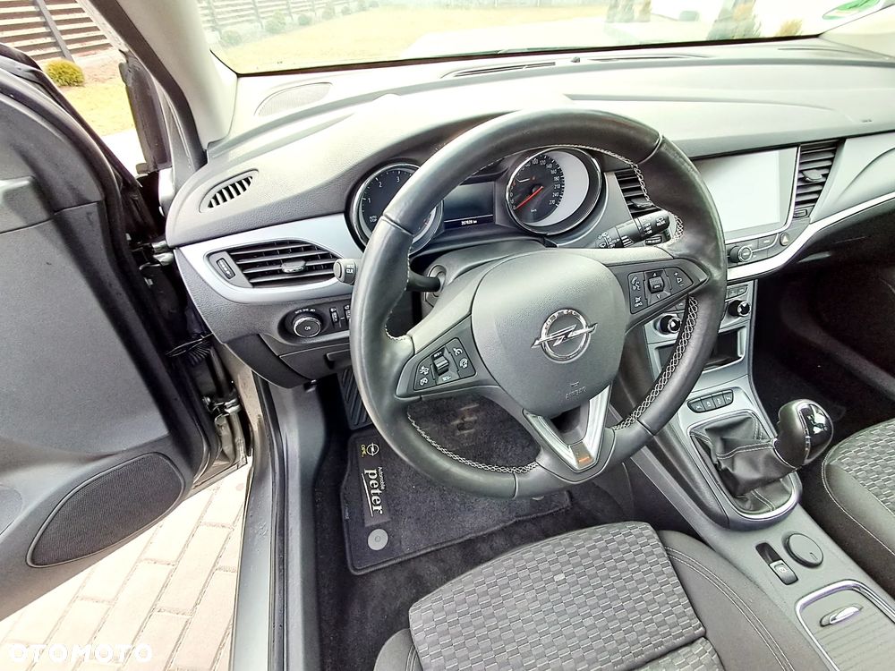 Opel Astra 1.6 CDTI Enjoy - 19