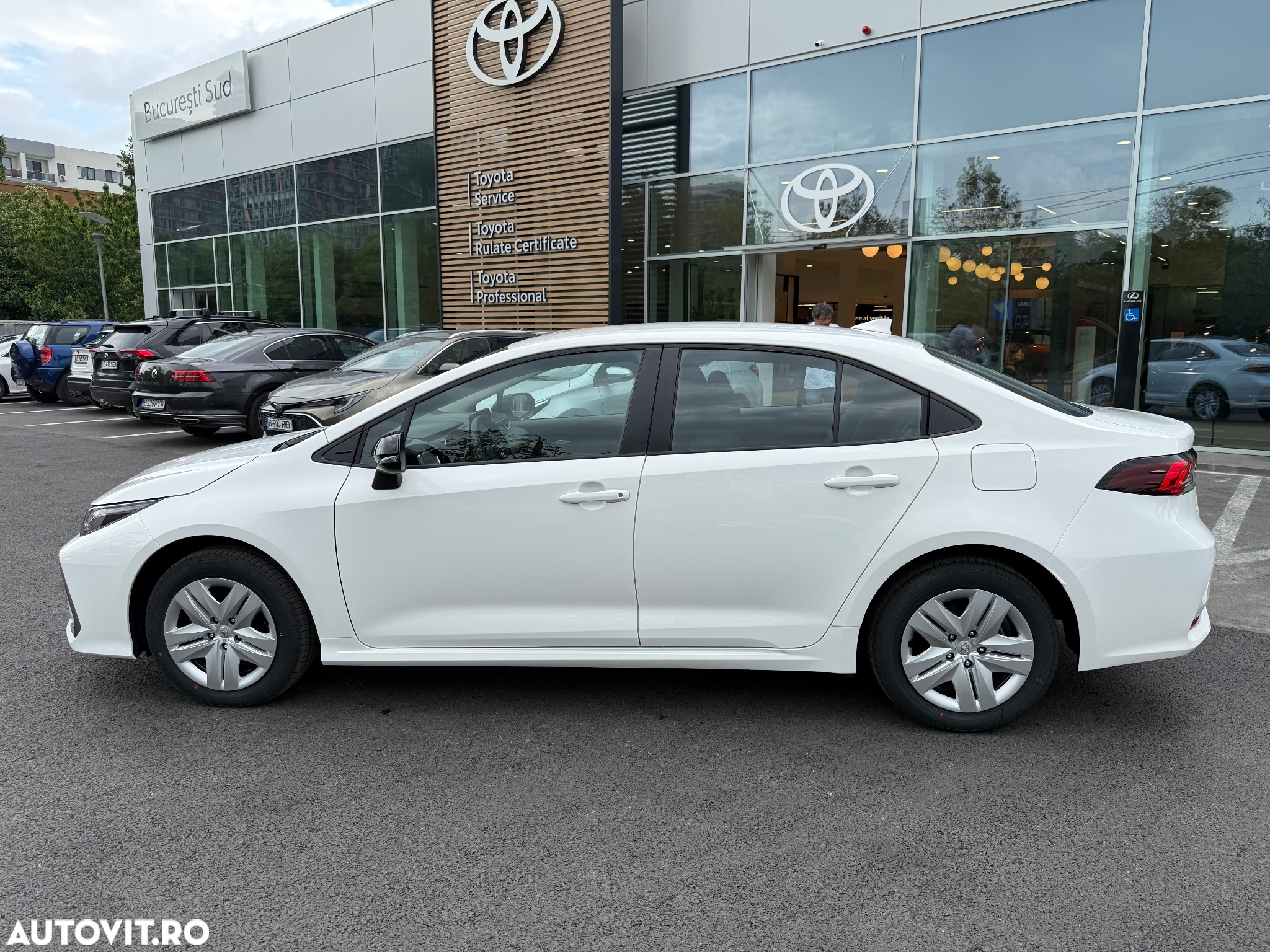 Toyota Corolla Sedan 1.8 HEV Eco - 5