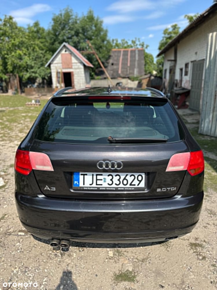 Audi A3 Sportback 2.0 TDI DPF Ambiente - 2