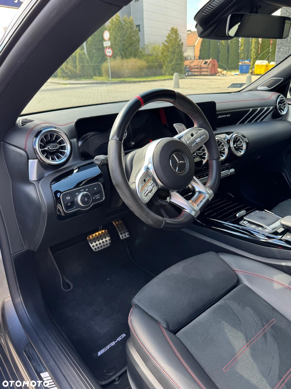 Mercedes-Benz CLA AMG 45 S 4-Matic 8G-DCT - 16