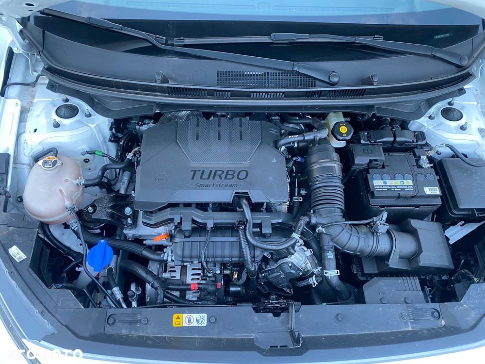 Hyundai Bayon 1.0 T-GDI 48V-Hybrid Intro - 19