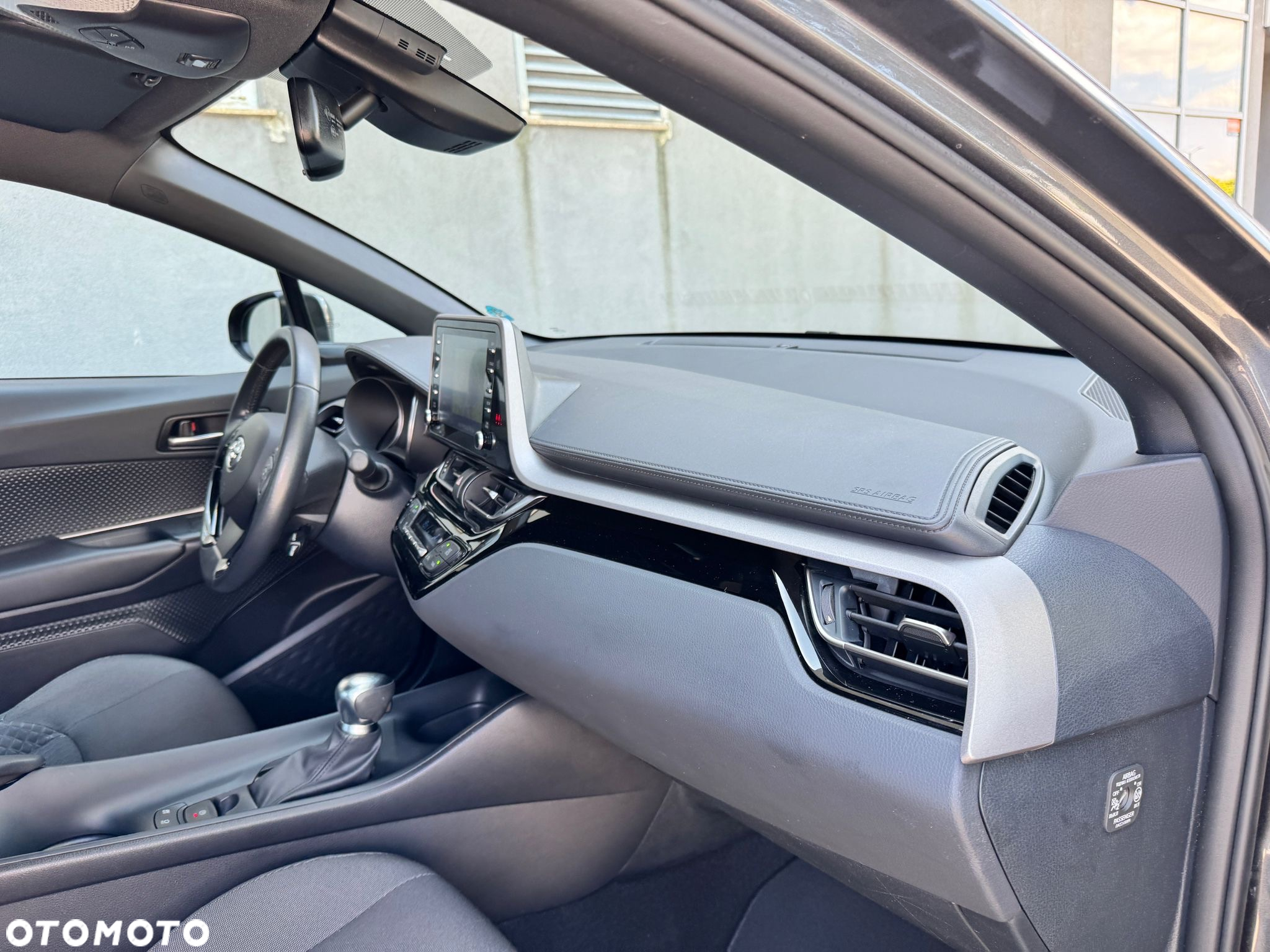 Toyota C-HR 2.0 Hybrid Dynamic Force Executive - 12