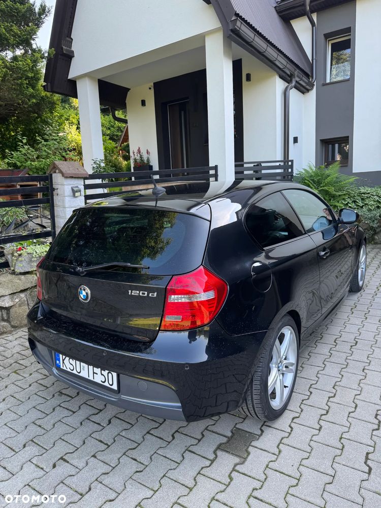 BMW Seria 1 2010 photo 2