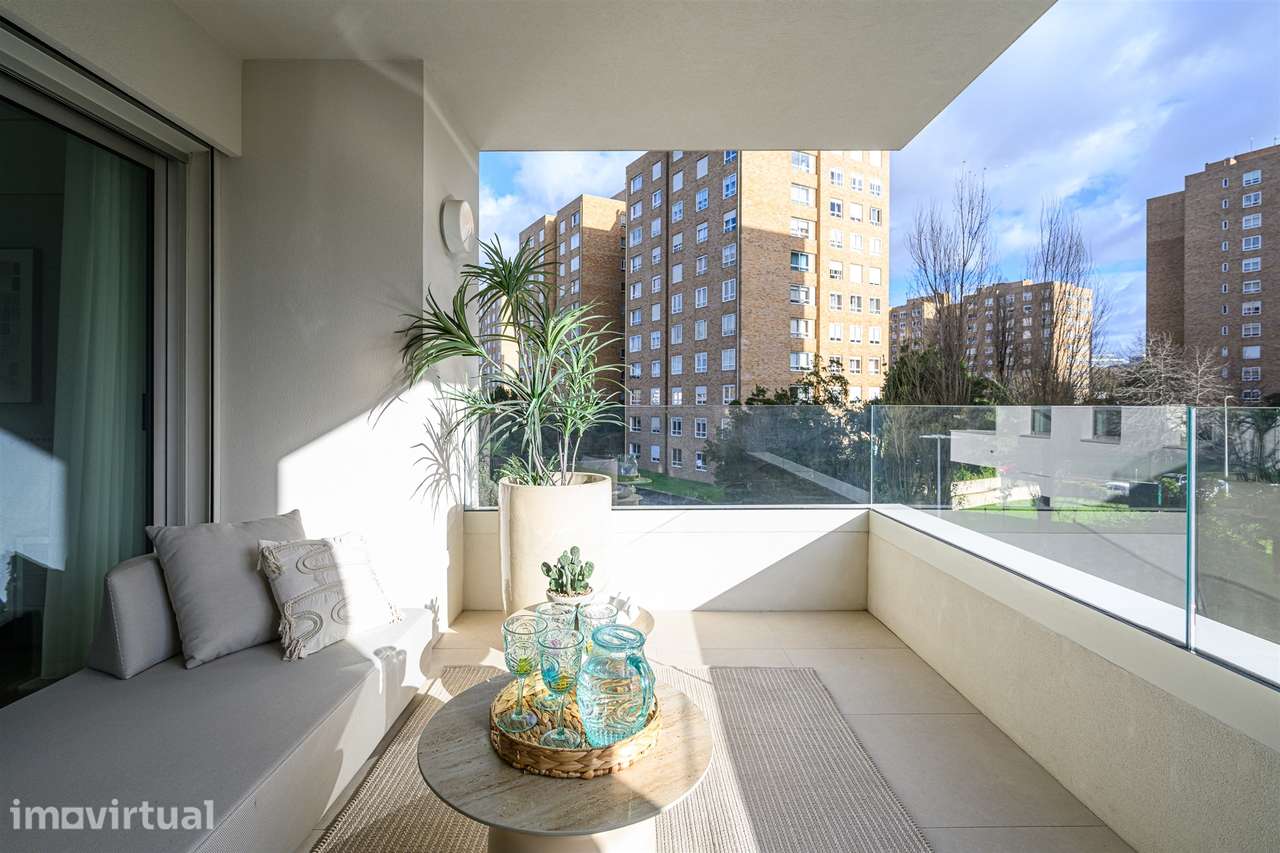 T3 Duplex | Novo com Varandas | lugare de garagem Prelada - Grande imagem: 5/31