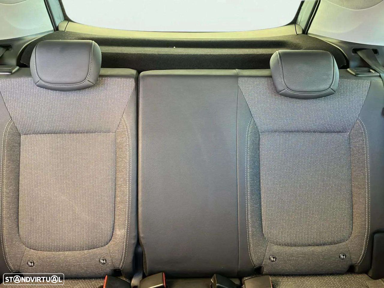 Opel Crossland X - 14