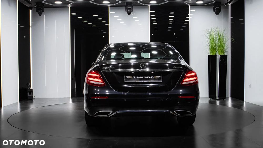 Mercedes-Benz Klasa E 220 d 4-Matic AMG - 6