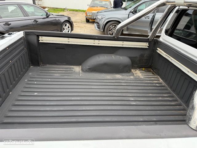 Nissan Navara 2.3 dCi CD 4WD N-Connecta Nav+Barras - 27