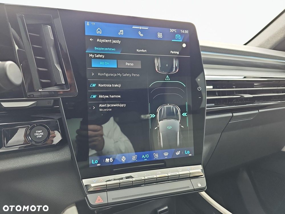 Renault Espace 1.2 E-Tech Full Hybrid 200 Iconic MMT 5os - 30