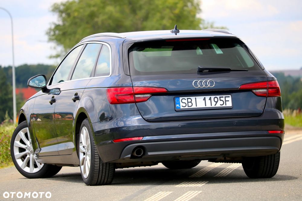 Audi A4 2.0 TDI Design - 31