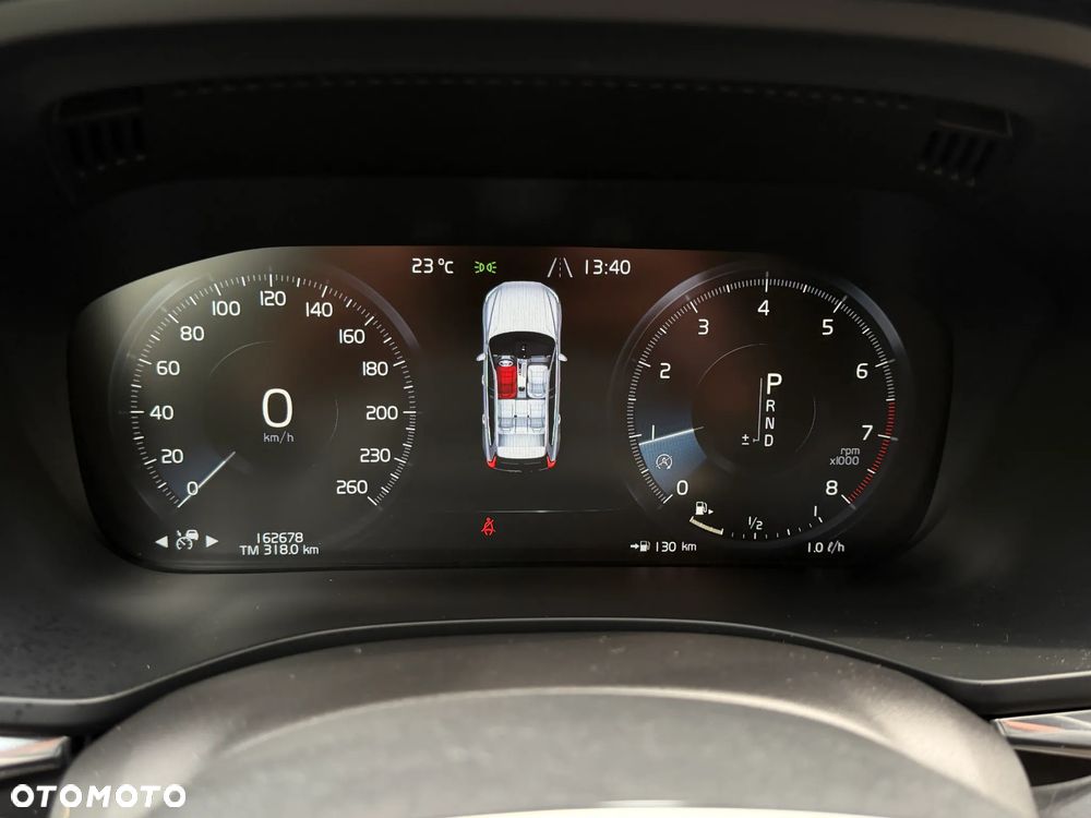 Volvo XC 60 T4 Momentum Pro - 26