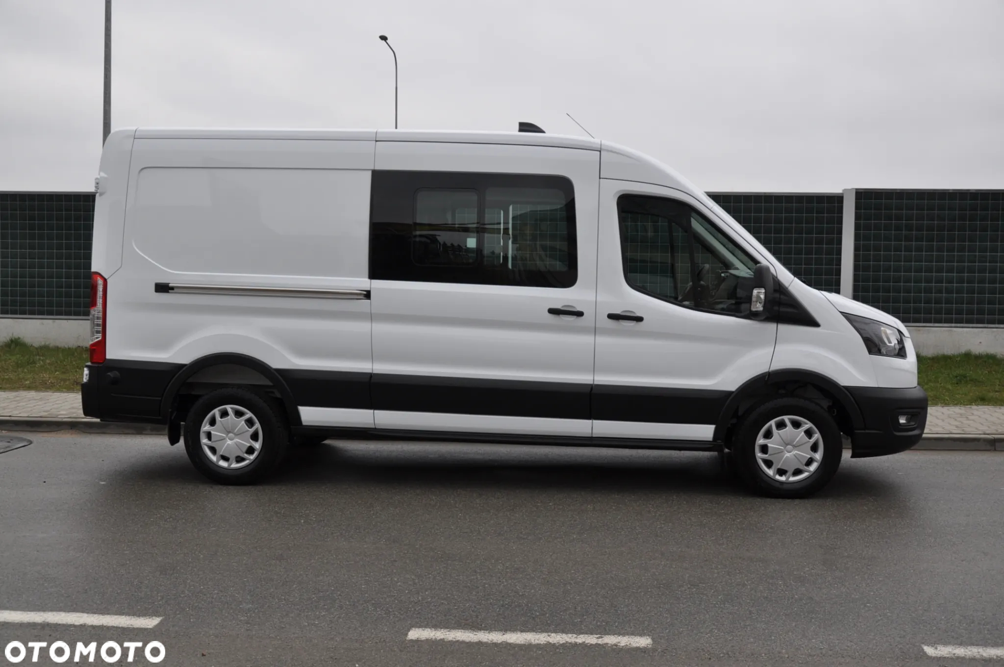 Ford TRANSIT L3H2 DCiV RWD TREND 7os BRYGADOWY FABRYCZNIE NOWY DOSTĘPNY OD RĘKI NA GWARANCJI - 34