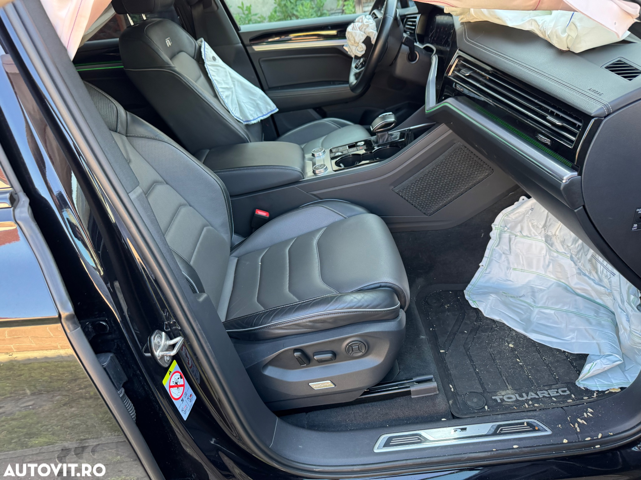 Volkswagen Touareg V6 TDI 4MOTION R-Line - 11