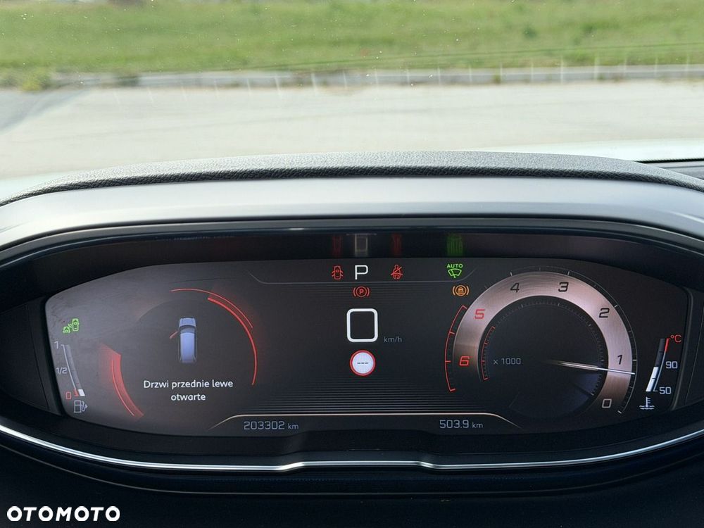 Peugeot 5008 BlueHDi 180 EAT8 GT - 26