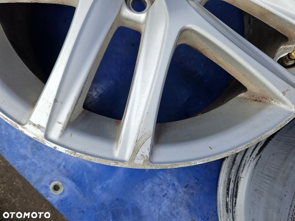 Lexus CT 200H FELGA FELGI 17" 5x100 czujniki - 3