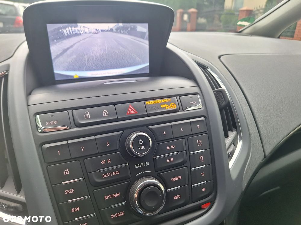 Opel Zafira - 16