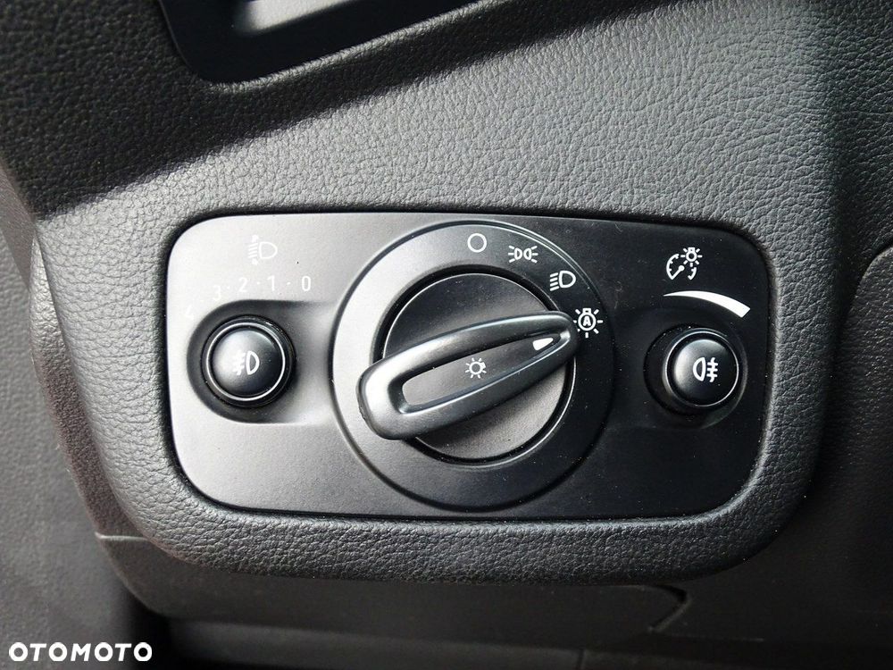 Ford Kuga - 21