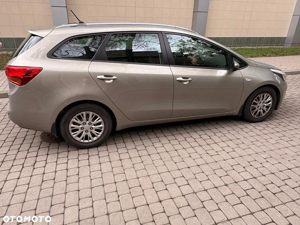 Kia Ceed 1.6 CRDi M - 4