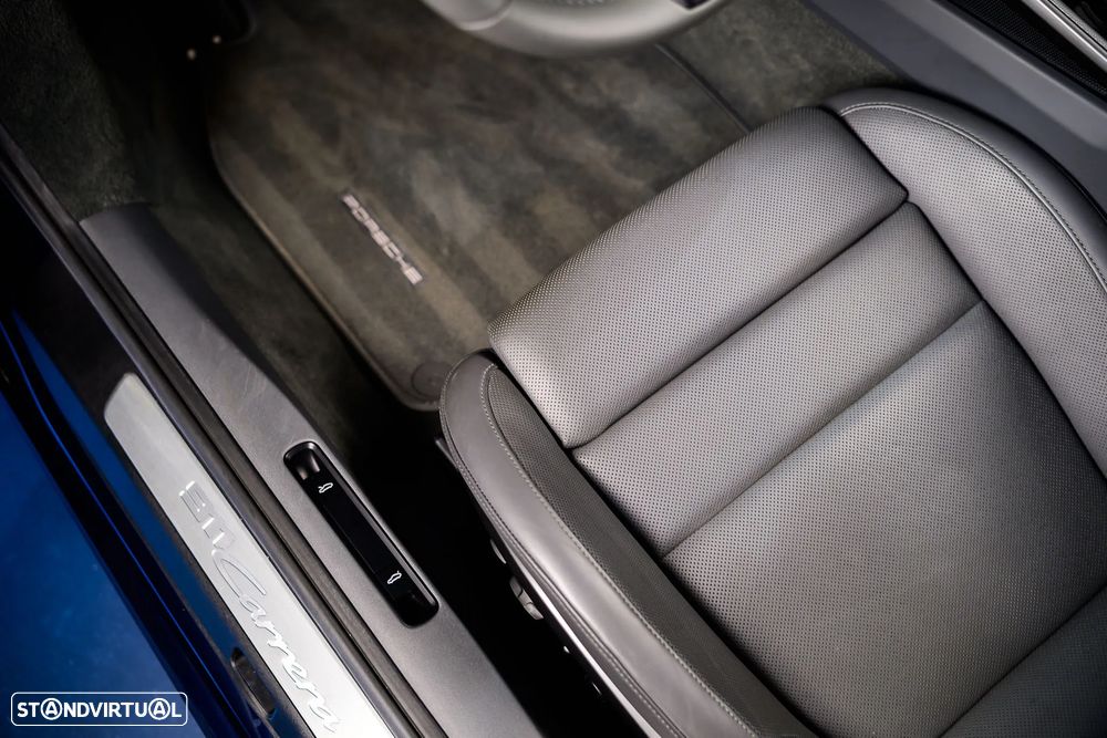 Porsche 911 (992) Carrera PDK - 14