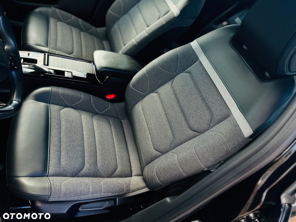 Citroën C4 BlueHDi 130 Stop&Start EAT8 SHINE - 7