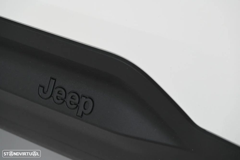Jeep Avenger 1.2 e-Hybrid Summit DCT - 13