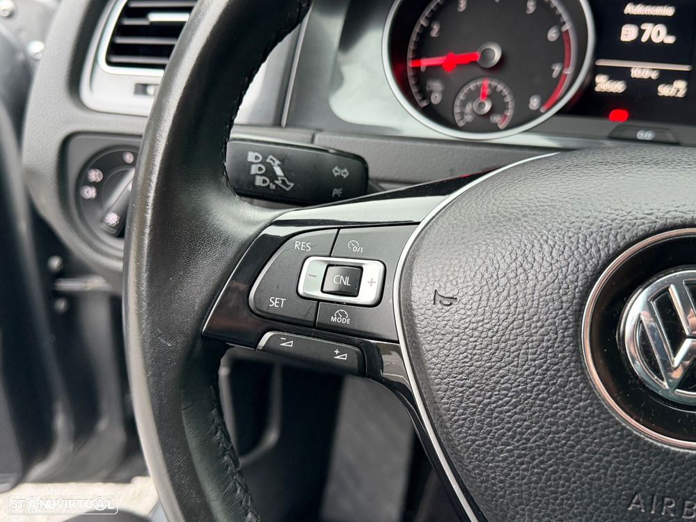 VW Golf 1.0 TSI Confortline - 44