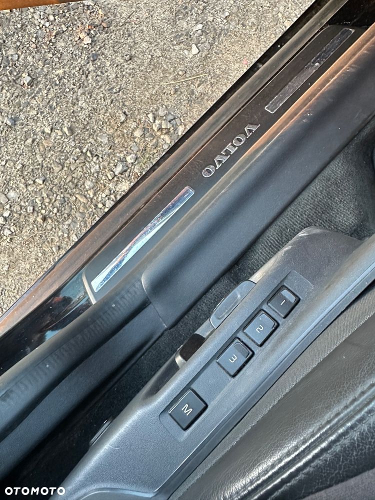Volvo XC 60 - 24