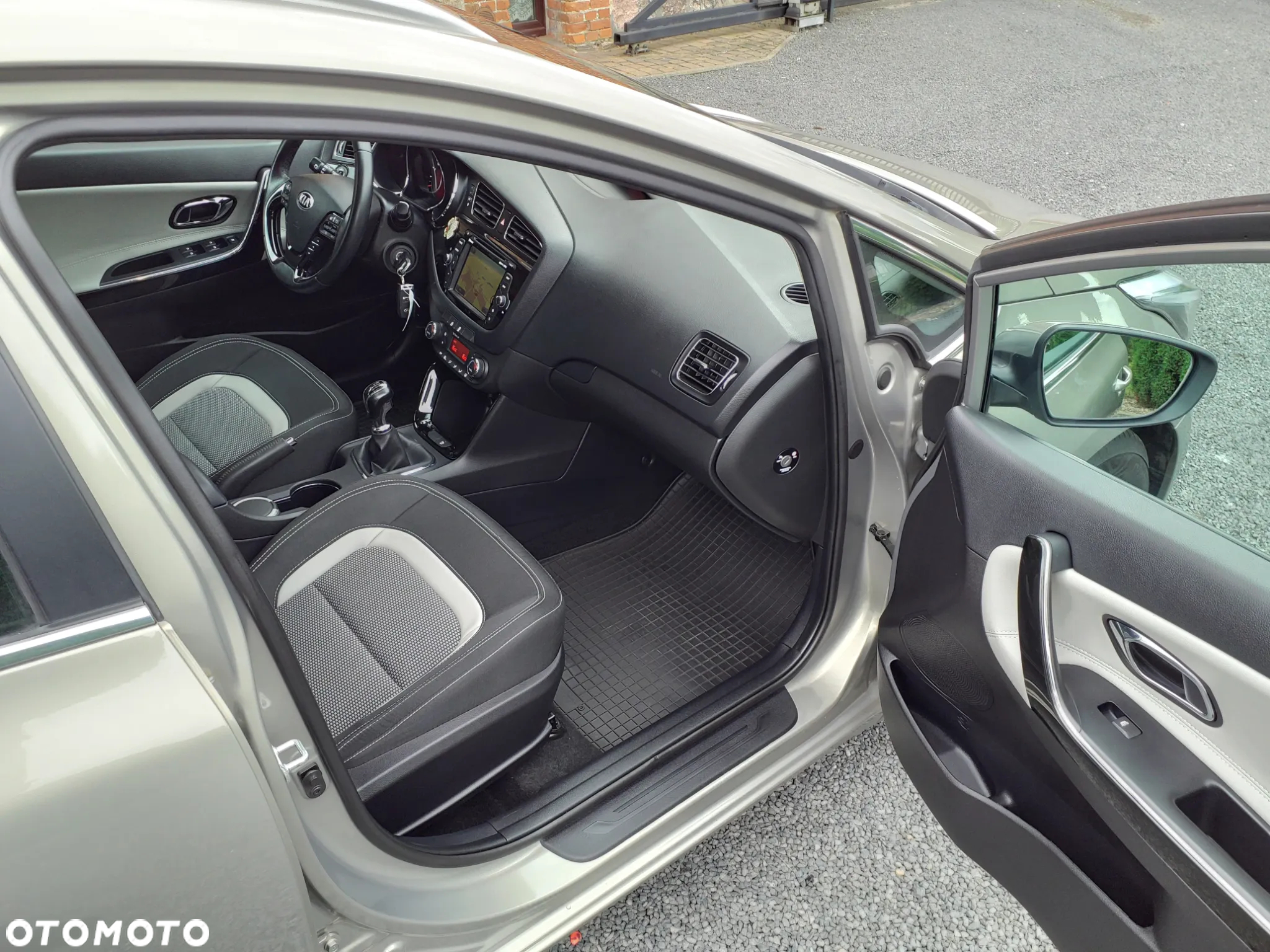 Kia Ceed Cee'd 1.6 GDI Business Line - 14