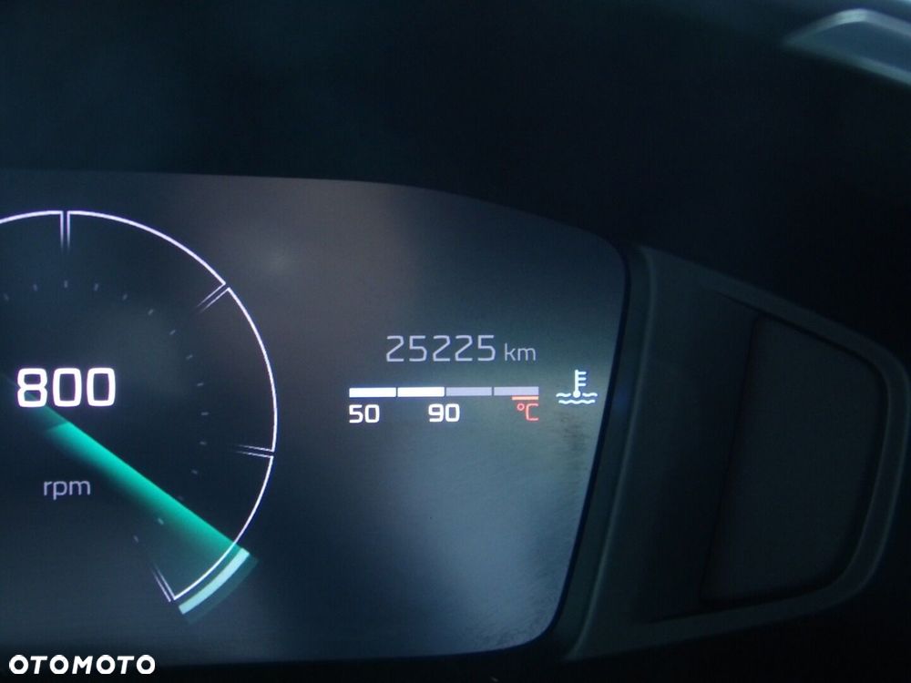 Peugeot 2008 1.2 PureTech Allure S&S EAT8 - 30
