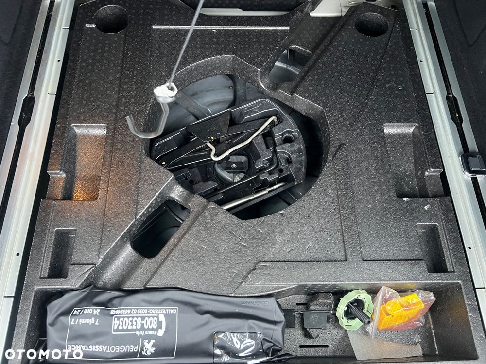 Peugeot 308 BlueHDi 150 Automatik Stop & Start Allure - 33