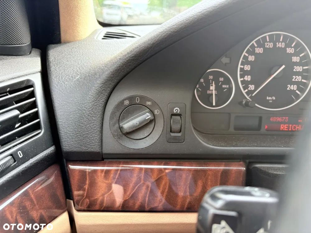 BMW Seria 5 - 24